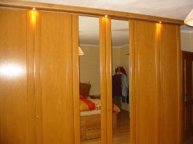 Schlafzimmer 3 -Schrank2.JPG